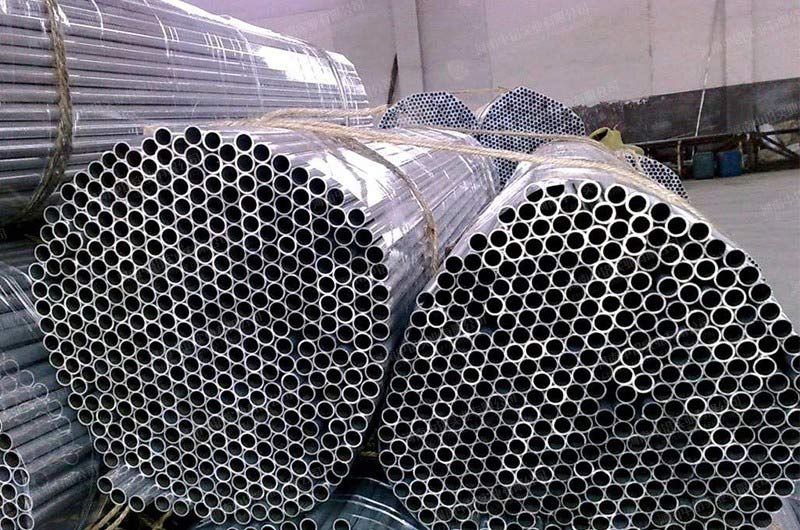Industrial aluminium tubes